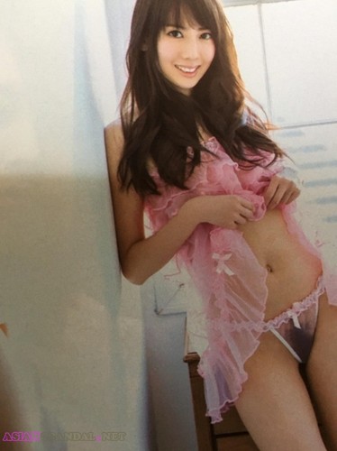 Another former AKB48 idol Ryo Sakata makes porn debut