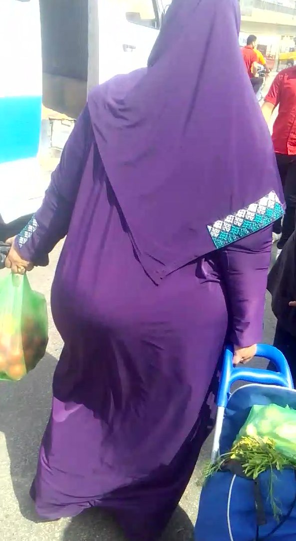 Hijab booty