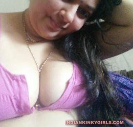 Mallu Mature Aunty Sexy Selfies _004.jpg