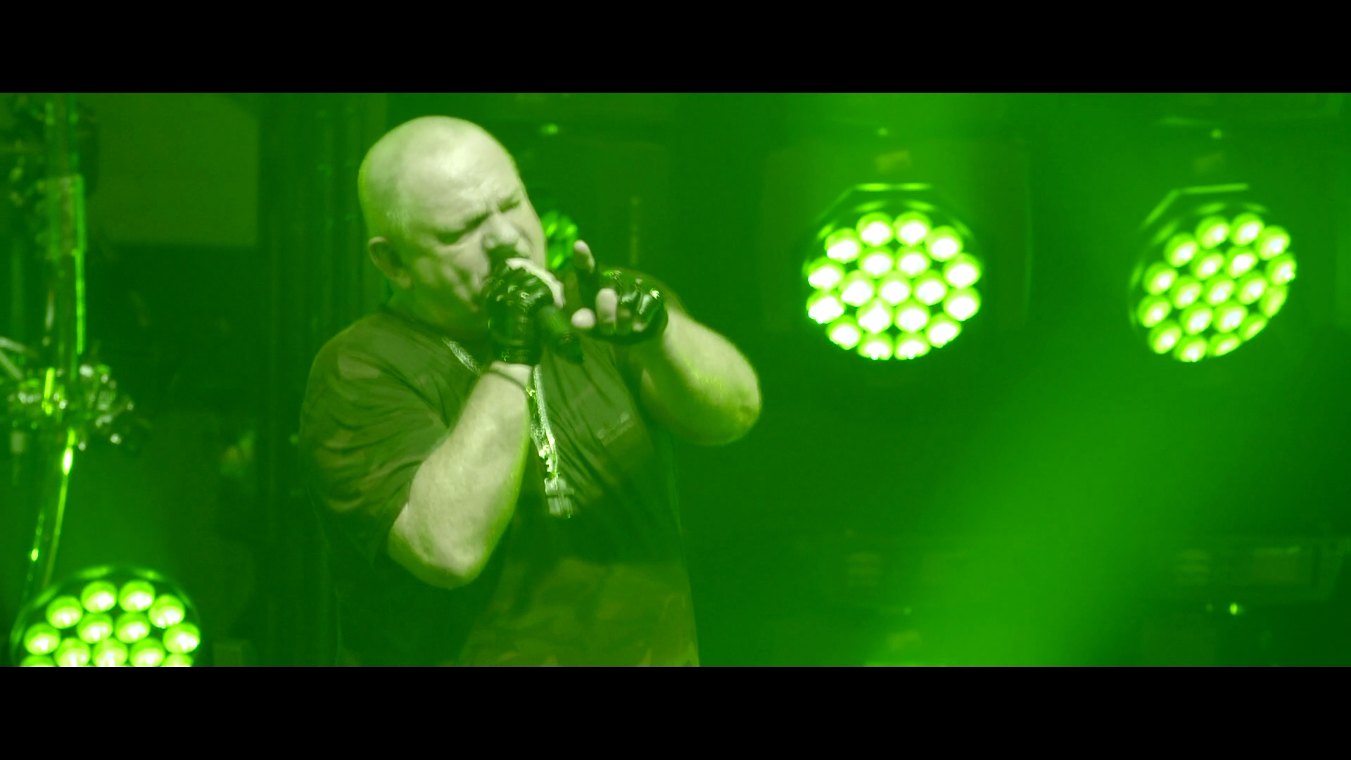 00007.m2ts(Dirkschneider.Live-Back To The Roots-Accepted!2017.BD1080i)_20170826_102640.929.png