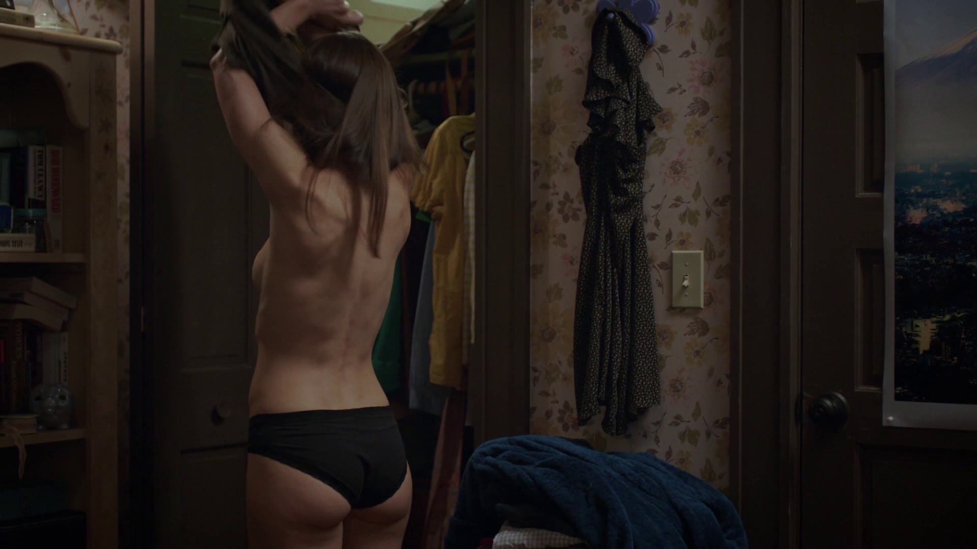 Jessica Biel, Nadia Alexander - The Sinner S01 E06 1080p (11).jpg