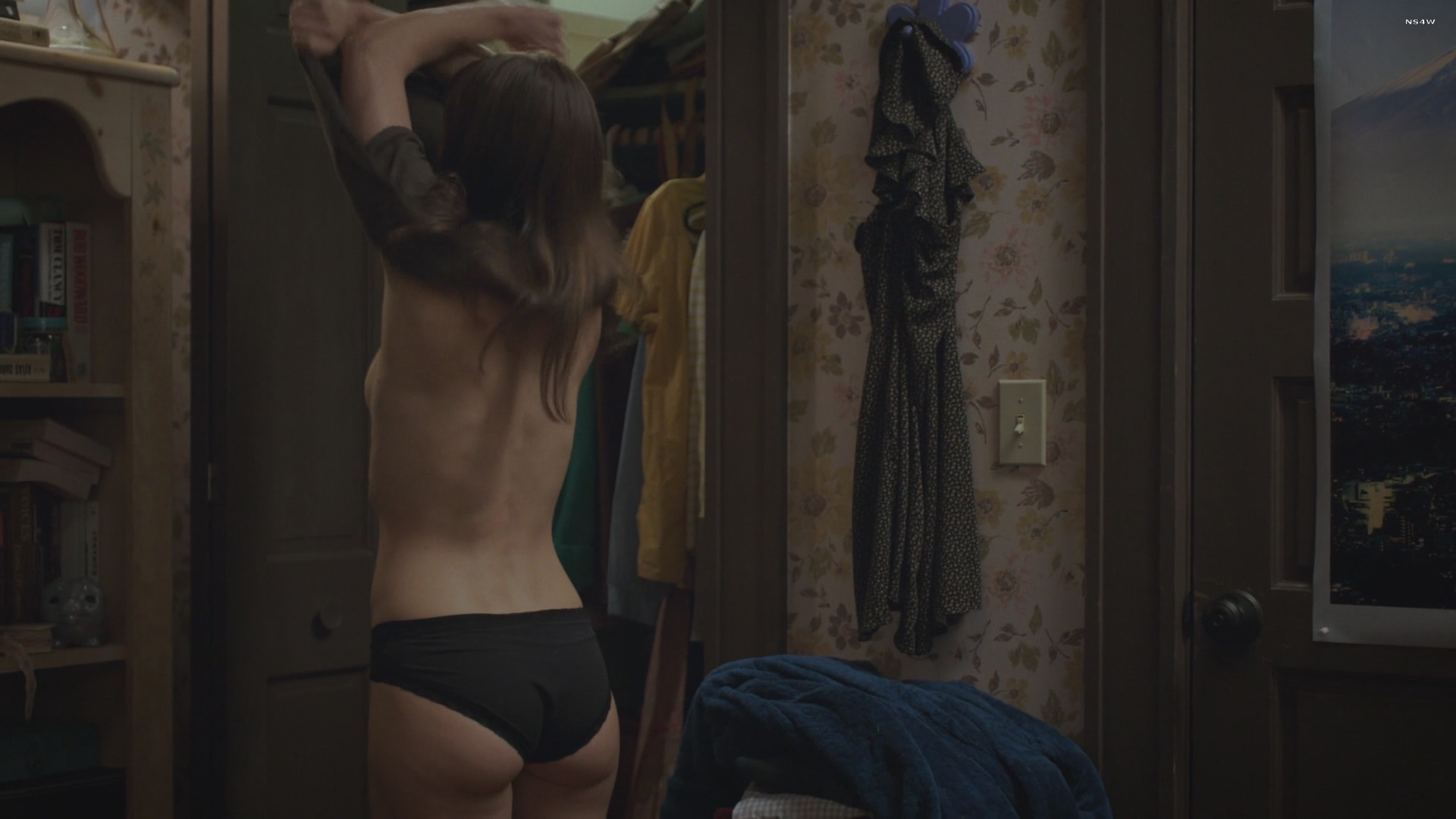 Jessica Biel, Nadia Alexander - The Sinner S01 E06 1080p (9).jpg
