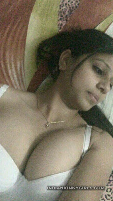 Hot South Indian Wife Nude Selfies Leaked Scandal .jpg