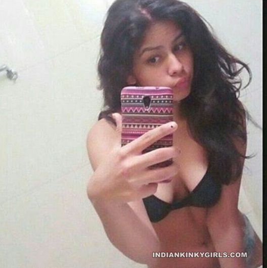 Cute Noida Teen Sexy Tease Photos Leaked _002.jpg