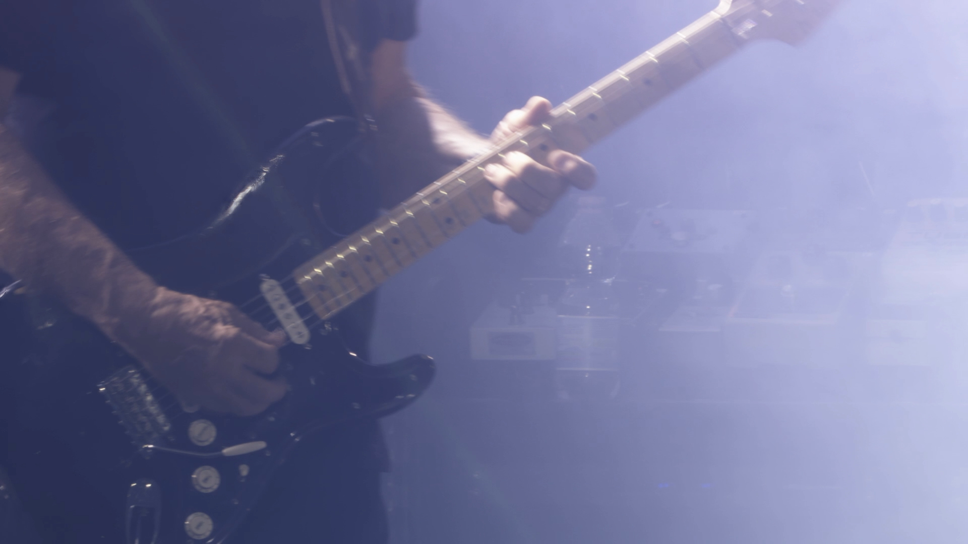 00001.m2ts(DAVID GILMOUR - LIVE AT POMPEII)_20171005_190257.391.png