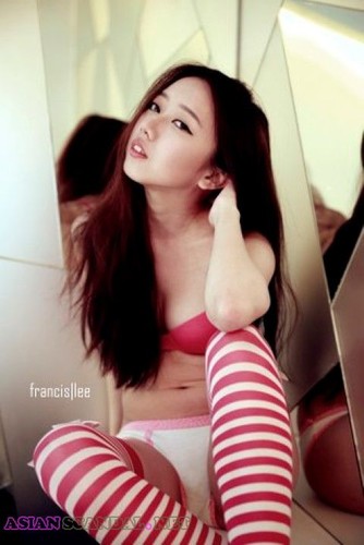 シンガポールのアマチュアモデル、ジョセリン・ウィーのヌードセクシー写真がセックステープ流出