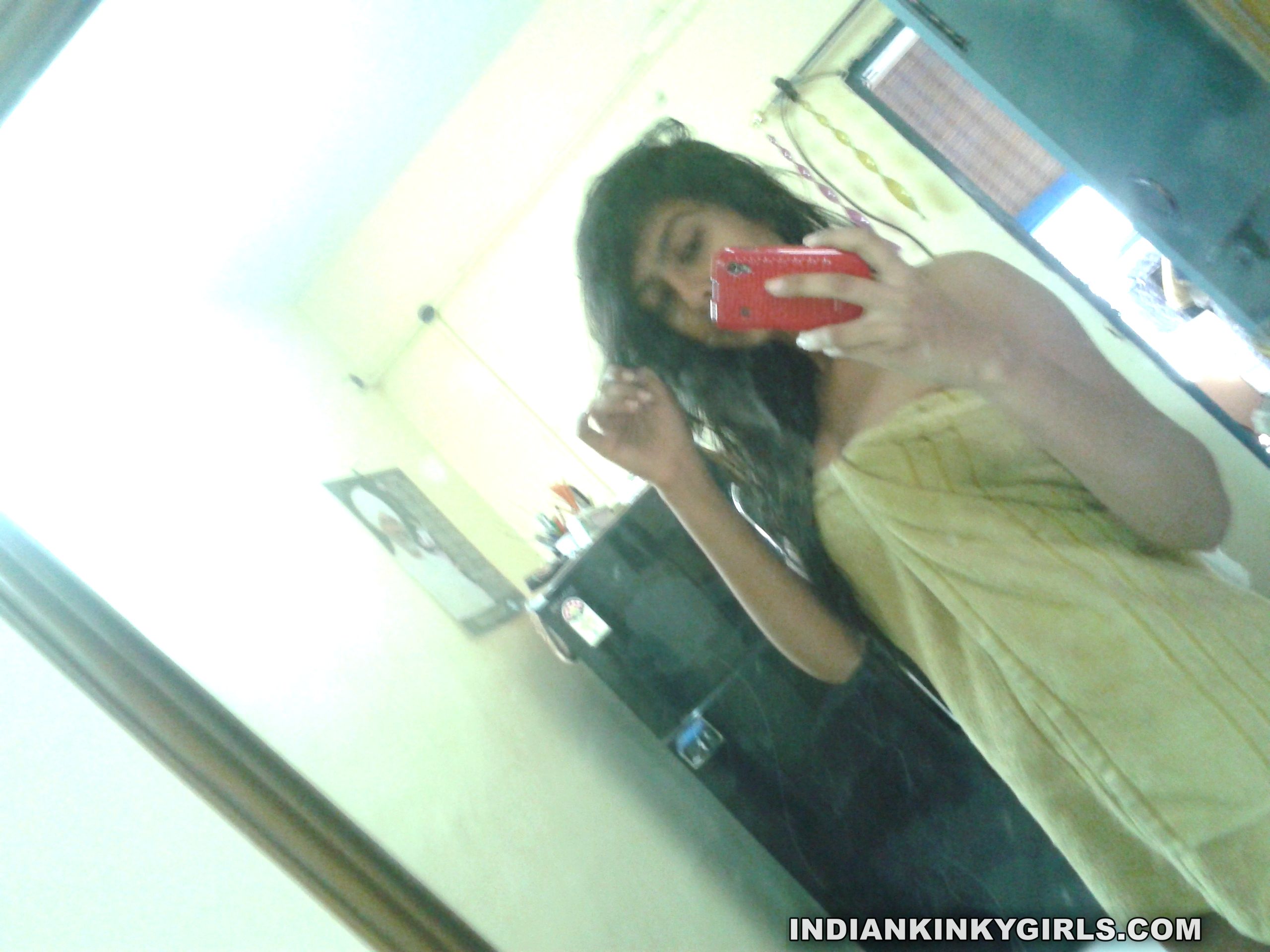 Amateur Kannada Girl Nude Topless Selfies Leaked _001.jpg