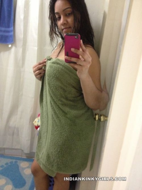 Curvy Girl Reshma Big Ass Nude Selfies Leaked _002.jpg