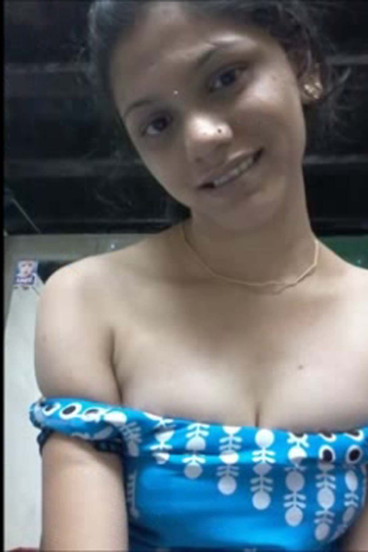 Beautiful Indian Girl Nude Webcam Show Screenshots .jpg
