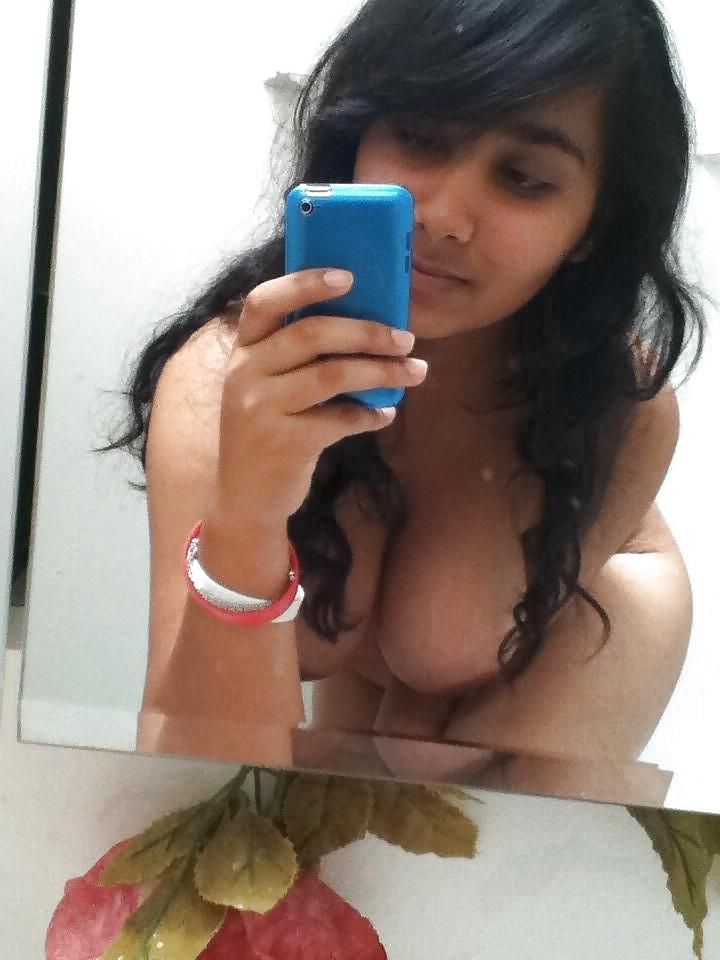 Cute Pune College Girl Sexy Selfies _003.jpg