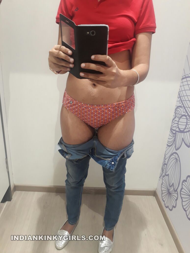  Punjabi Girl Ramanpreet Nude Selfies _006.jpg