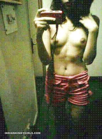 Stylish Delhi Girl Supriya Nude Selfies _004.jpg