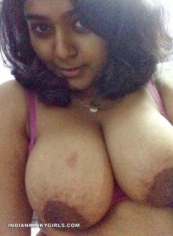 Indian College Girlfriend With Amazing Size Boobs_003.jpg