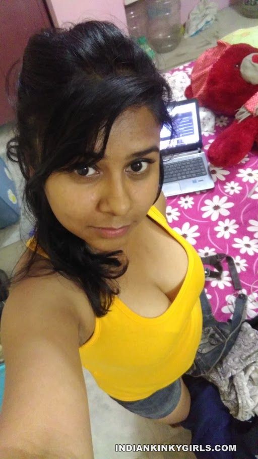 Beautiful Bengali College Girl sexy Selfies_004.jpg