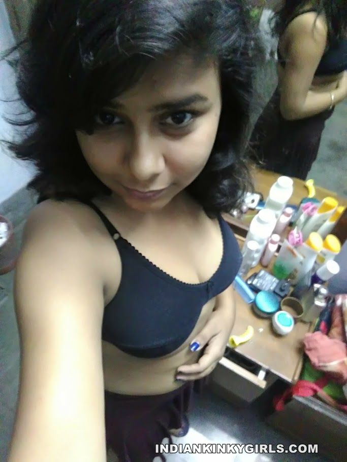 Beautiful Bengali College Girl sexy Selfies_013.jpg