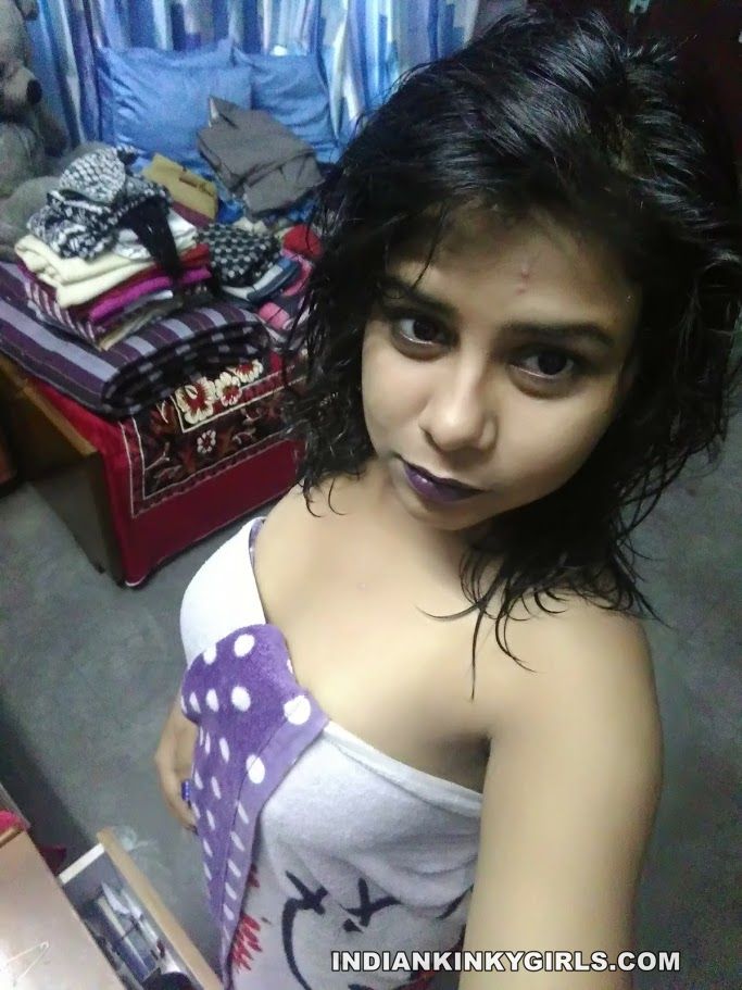 Beautiful Bengali College Girl sexy Selfies_008.jpg