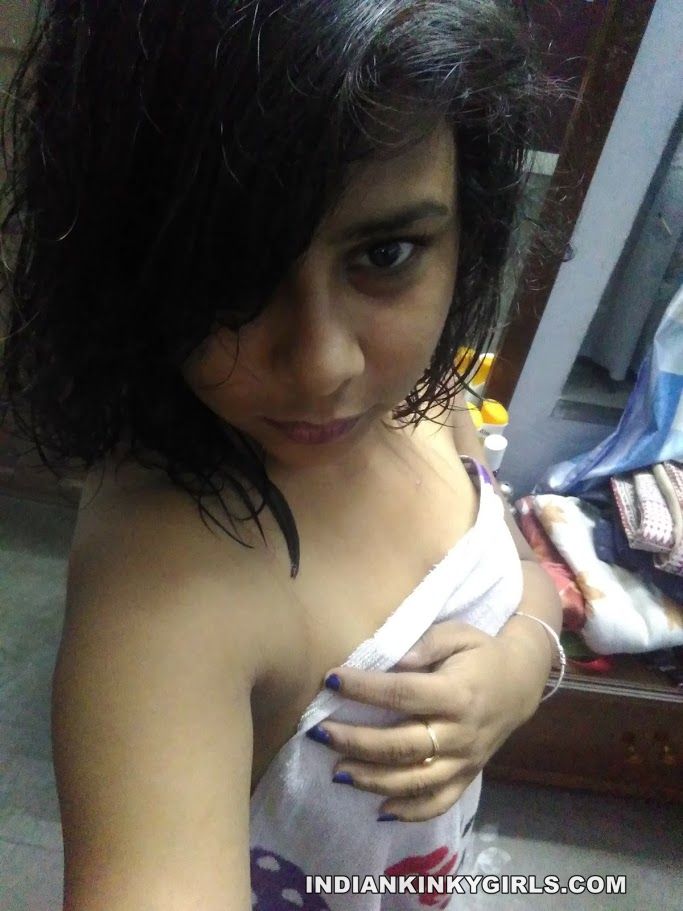 Beautiful Bengali College Girl sexy Selfies_011.jpg
