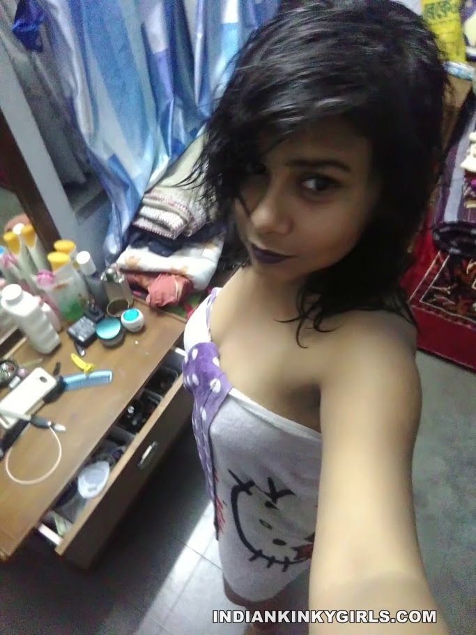 Beautiful Bengali College Girl sexy Selfies_009.jpg