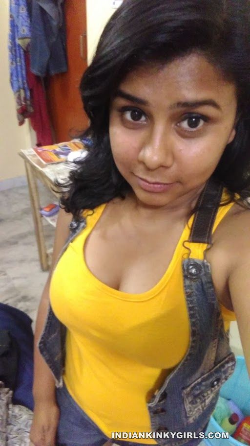 Beautiful Bengali College Girl sexy Selfies_002.jpg