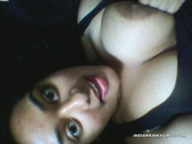 Horny Bangla Babe Nude Selfies Exposing Milky Boobs_003.jpg