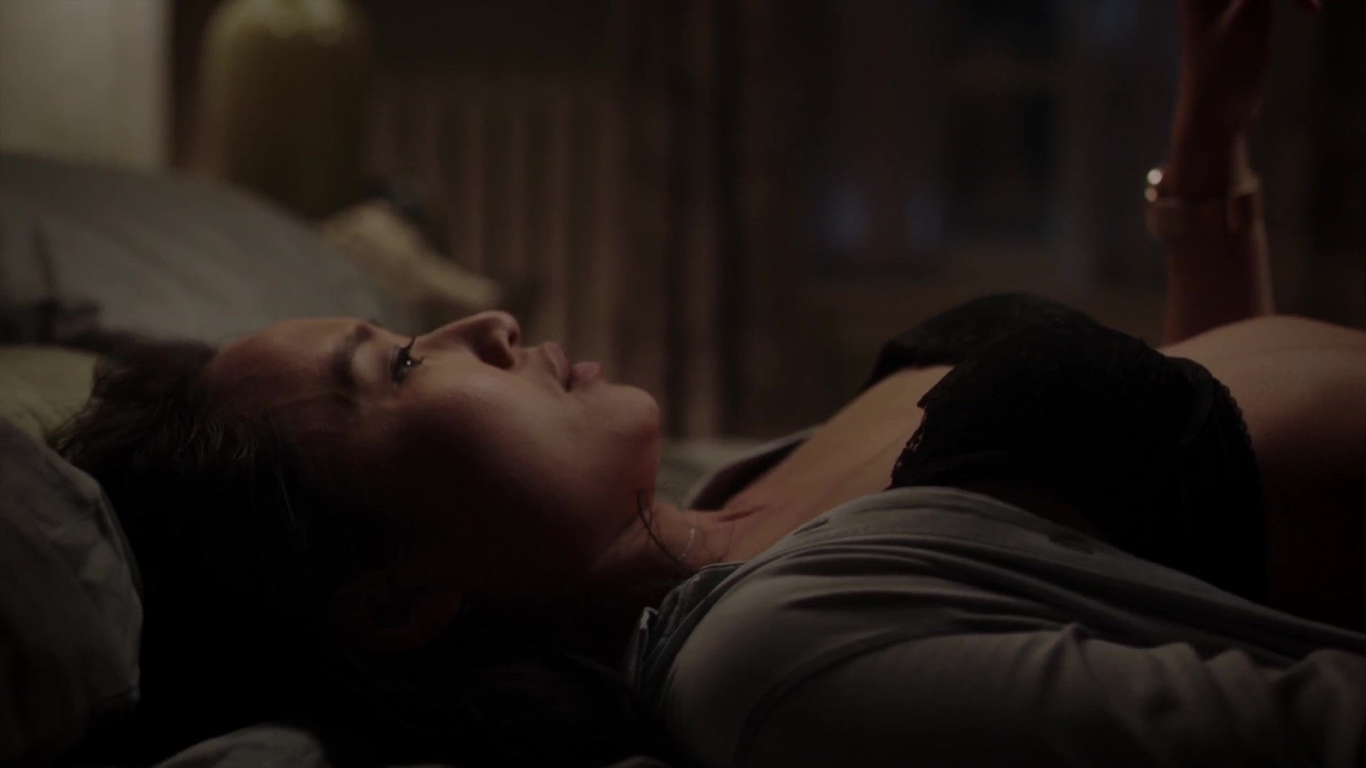 Alicia Witt, Li Jun Li - The Exorcist S02 E06 1080p 064.jpg
