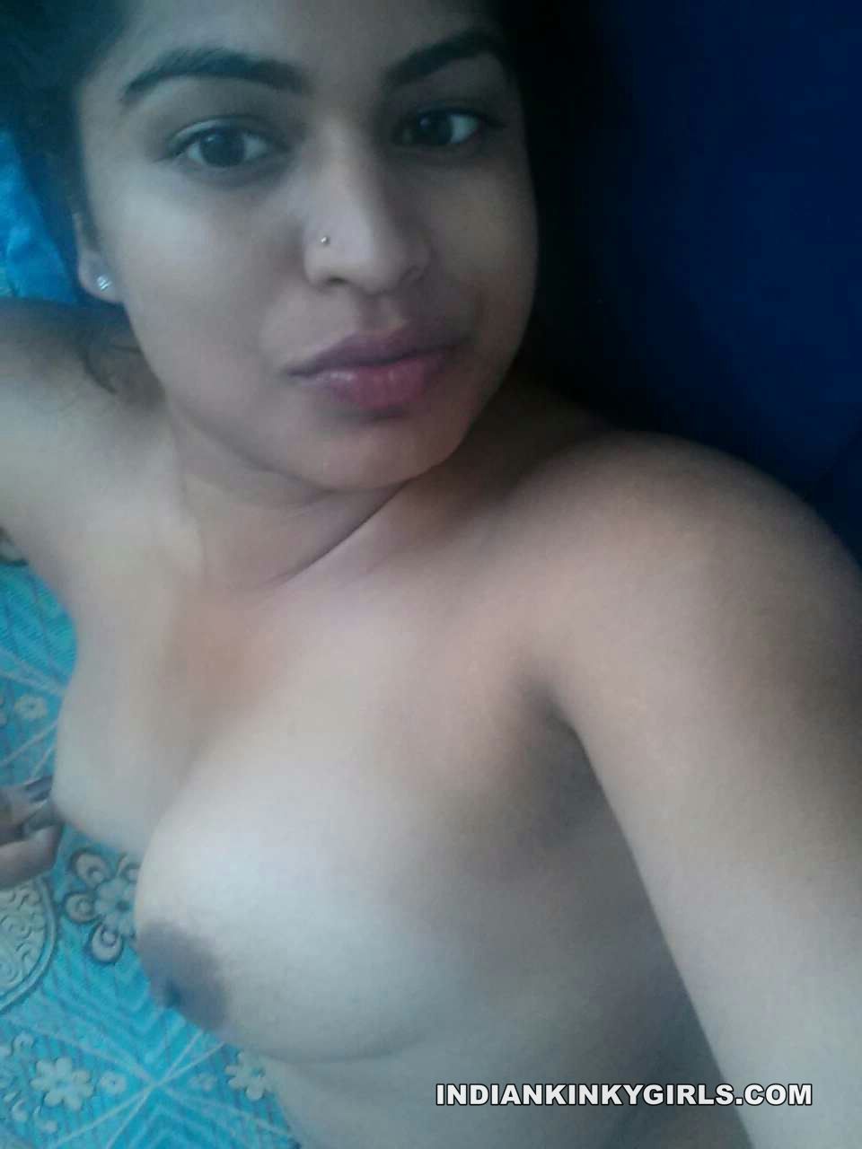 Naughty Meerut Girlfriend Showing Lovely Boobs Selfie_004.jpg