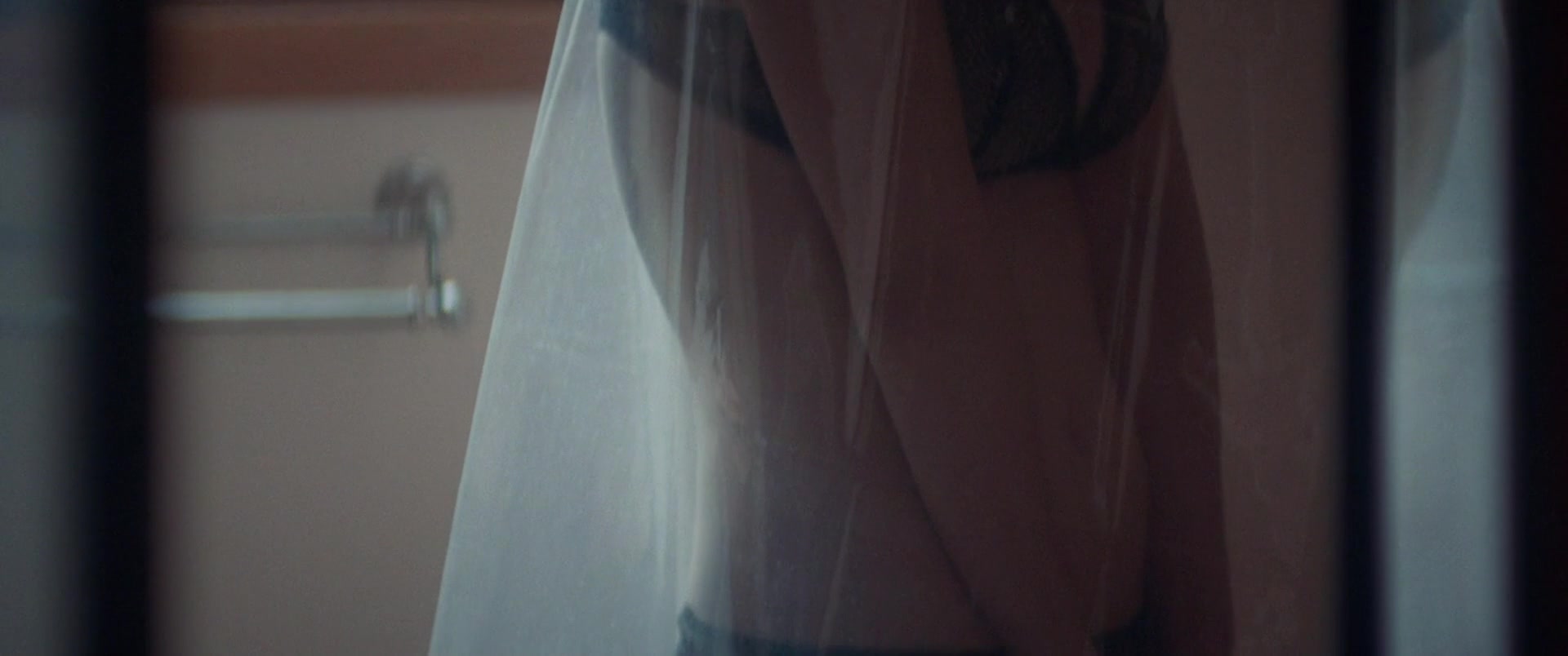 Kirsten Dunst - Woodshock 1080p BluRay 0145.jpg