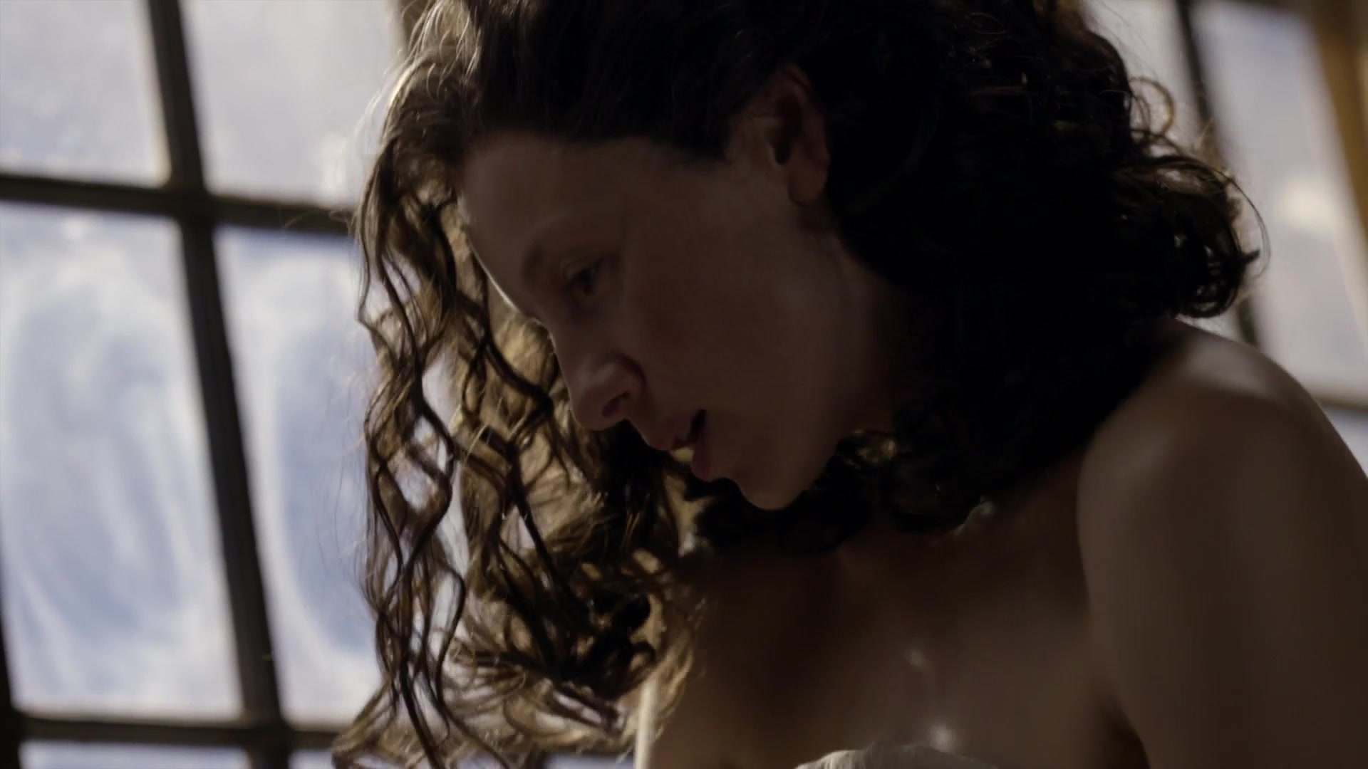 Caitriona Balfe - Outlander S03 E13 1080p 535.jpg