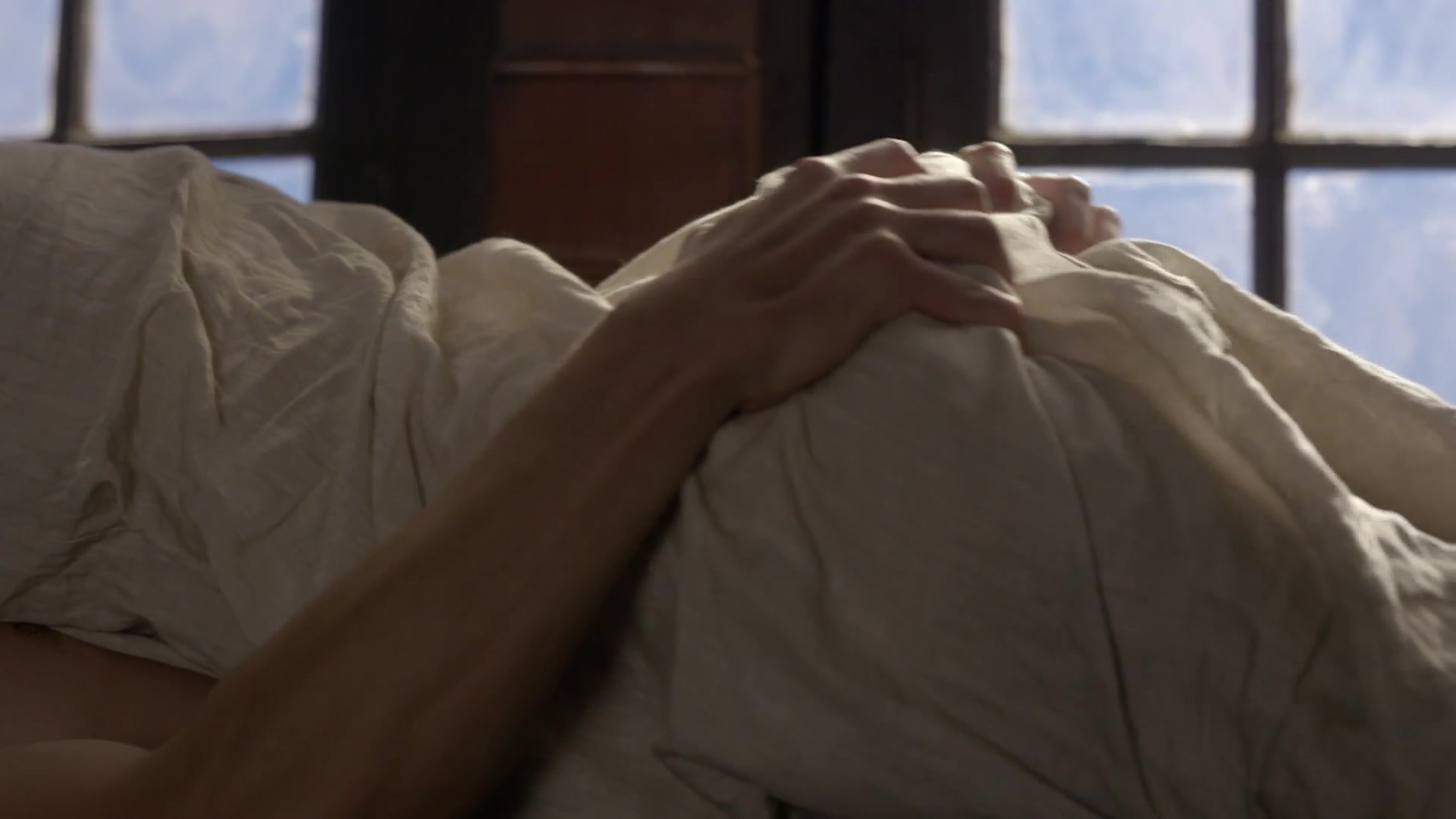 Caitriona Balfe - Outlander S03 E13 1080p 426.jpg