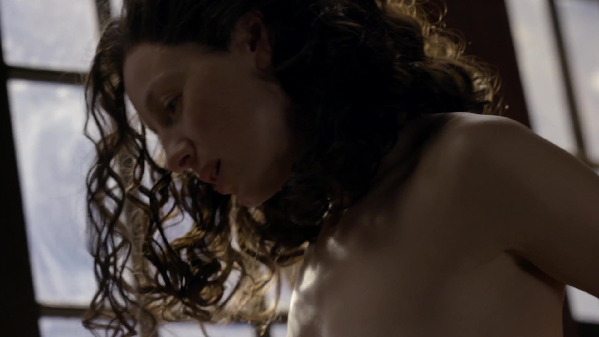 Caitriona Balfe - Outlander S03 E13 1080p 540.jpg