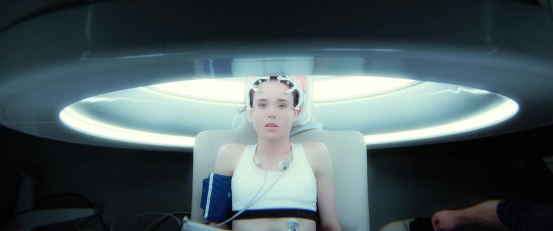 Nina Dobrev, Ellen Page, Kiersey Clemons, etc - Flatliners 1080p BluRay 0012.jpg