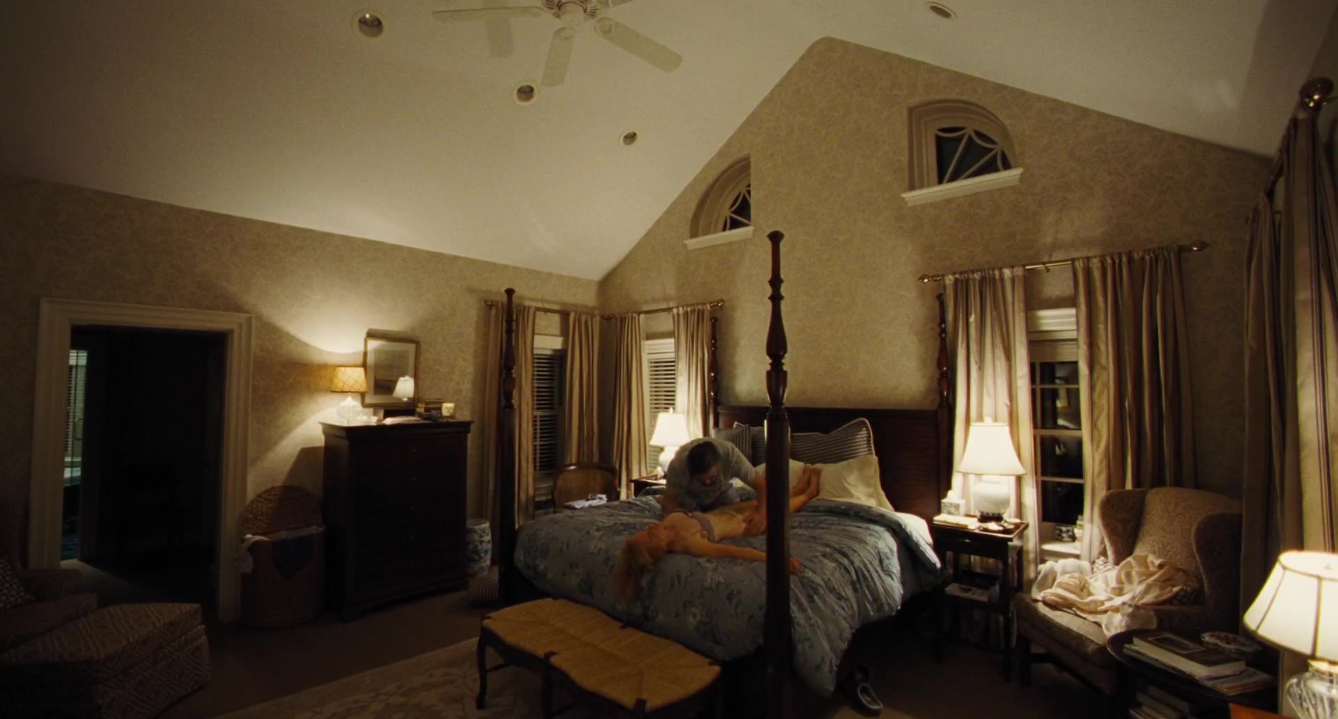 Nicole Kidman, Alicia Silverstone - The Killing of a Sacred Deer 1080p 365.jpg