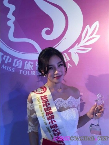 The 15th International Tourism Miss Runner Tan Yijuan full set