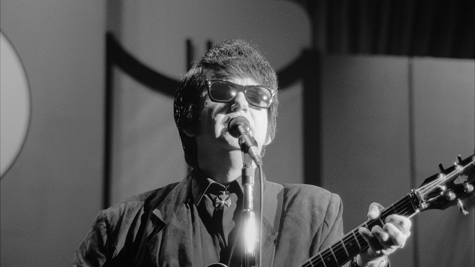 00000.m2ts(ROY_ORBISON_BW_NIGHT_30)_20180121_120400.040.png