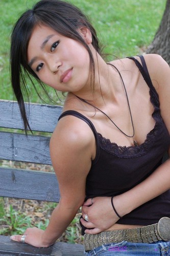 Pretty Asian Model Nude Photos