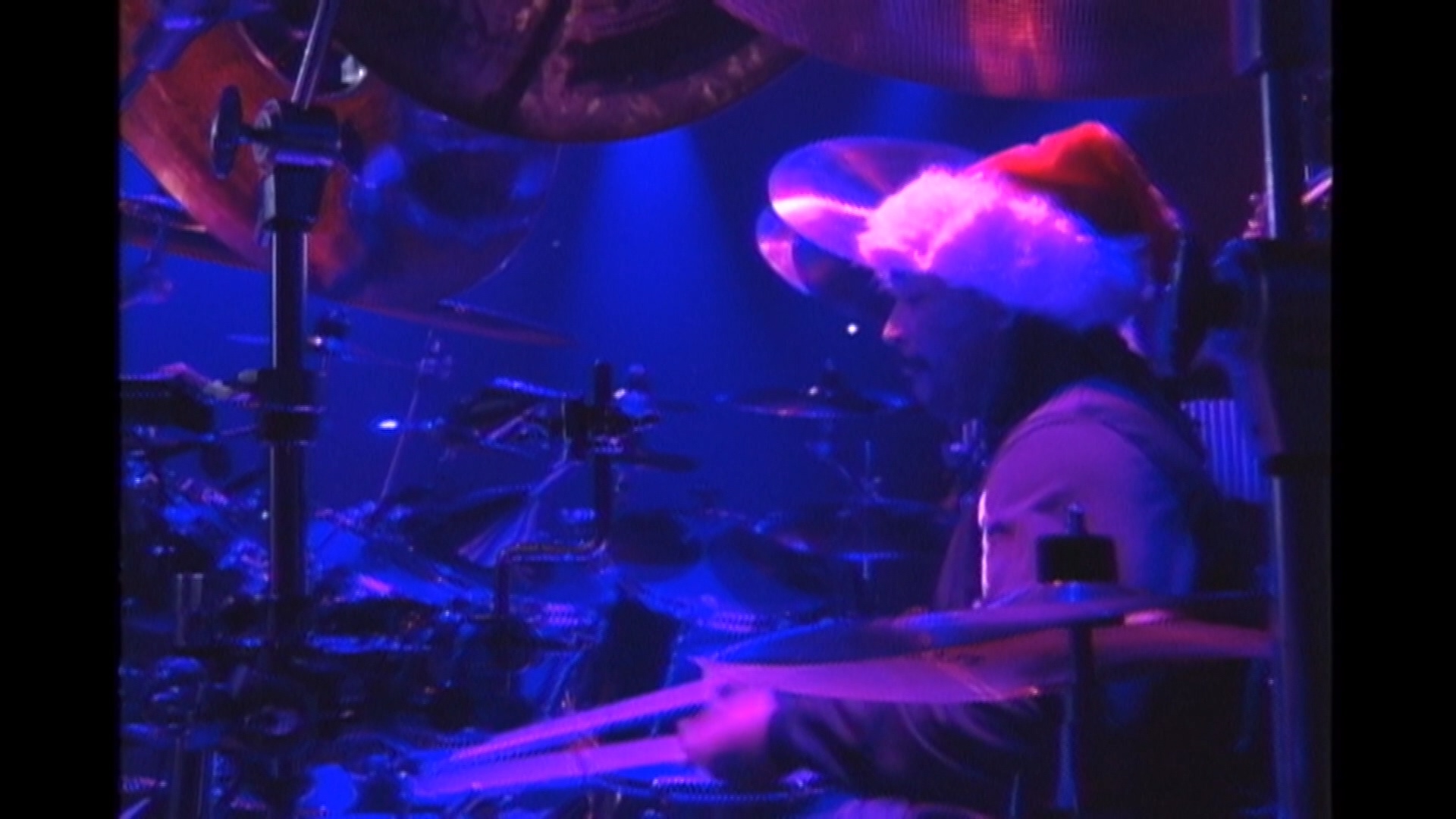 00000.m2ts(Dave Matthews Band.Live Trax, Vol. 40.December 21, 2002, Madison Square Garden, New York, NY.2016.SDBD1080i)_20180302_191410.253.jpg
