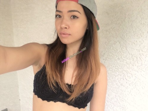 Beautiful 18 Year Old Girl Enjoy Sex