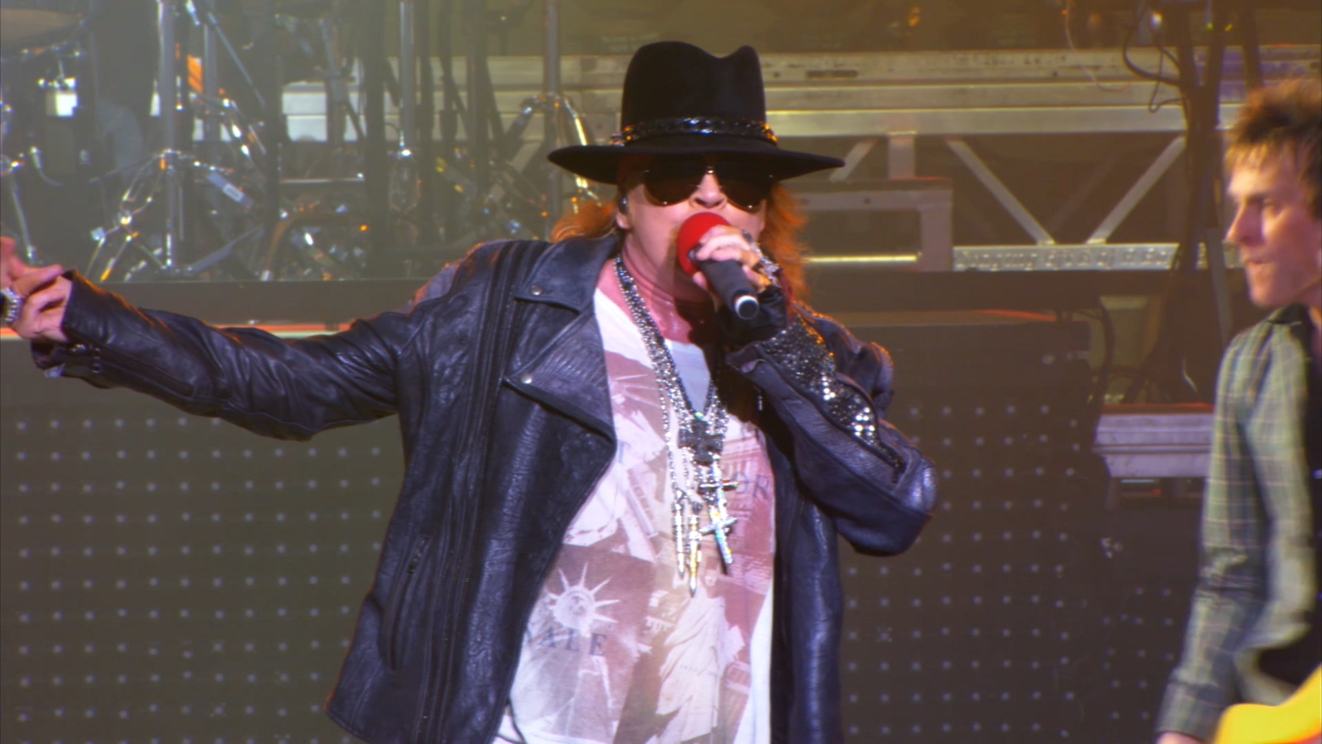 00000.m2ts(Guns N' Roses-Appetite.for.Democracy.Live.at.the.Hard.Rock.Casino-Las.Vegas.2012.2D.3D.BluRay.1080p)_20180725_204128.001.jpg