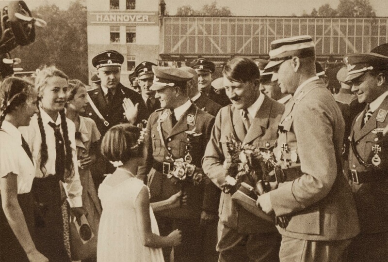 Adolf Hitler Nazi propaganda photos 2 Image 009.JPG