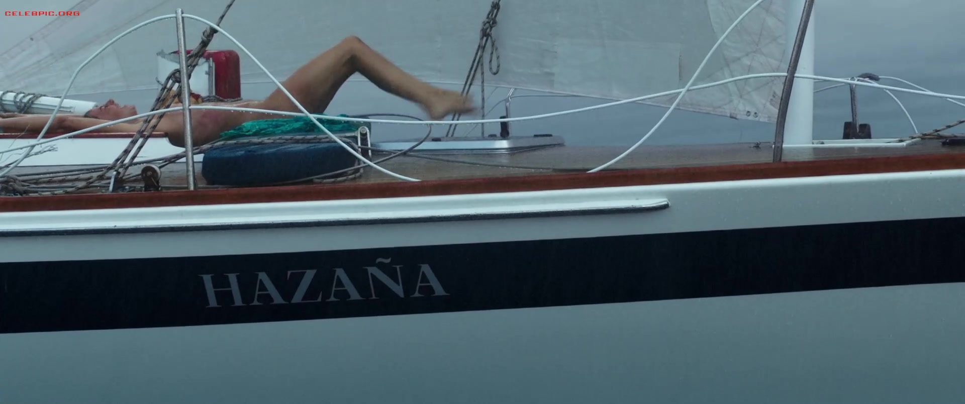 Shailene Woodley - Adrift 1080p (1) 0997.jpg