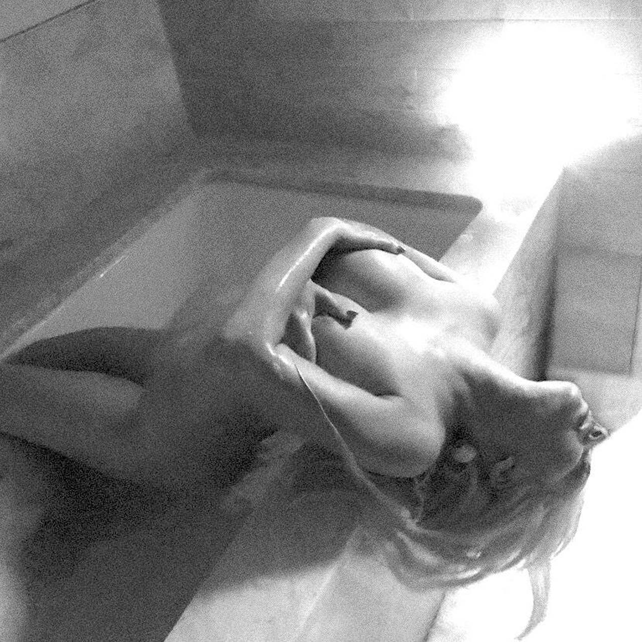 14-Christina-Aguilera-Naked-Nude-Sexy.jpg