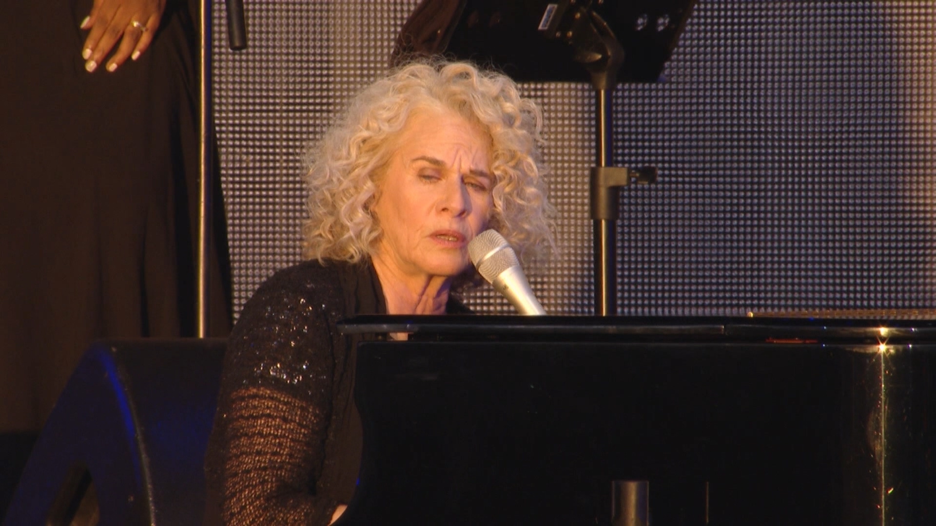 00001.m2ts(Carole King Tapestry Live in Hyde Park 2016 (BD))_20180901_204348.113.jpg