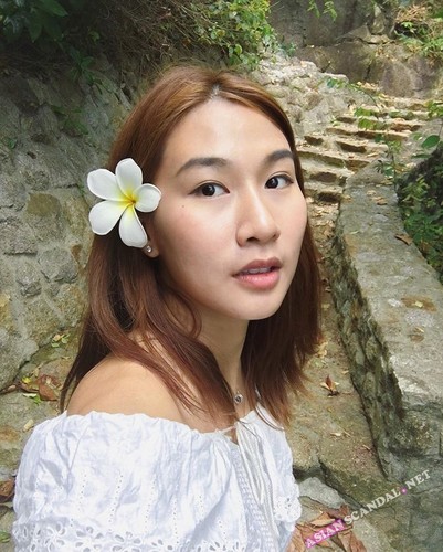 完美的泰国青少年女学生性交