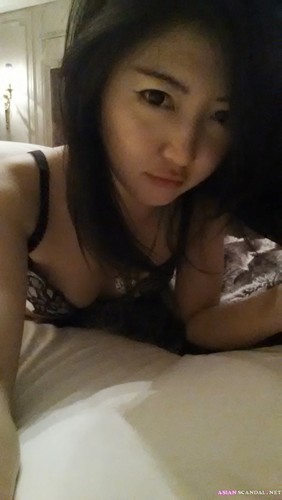 新加坡青少年 Alicia Tang 与男友的性爱视频