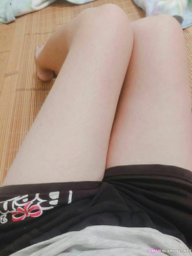 台湾热门 Instagram 女孩泄漏 POV 口交，然后性交