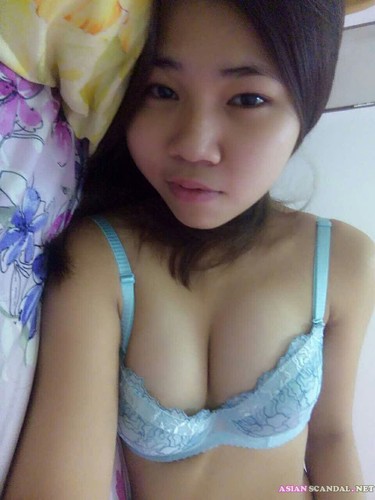 Super cute college teen Claire Xueling with nice tits
