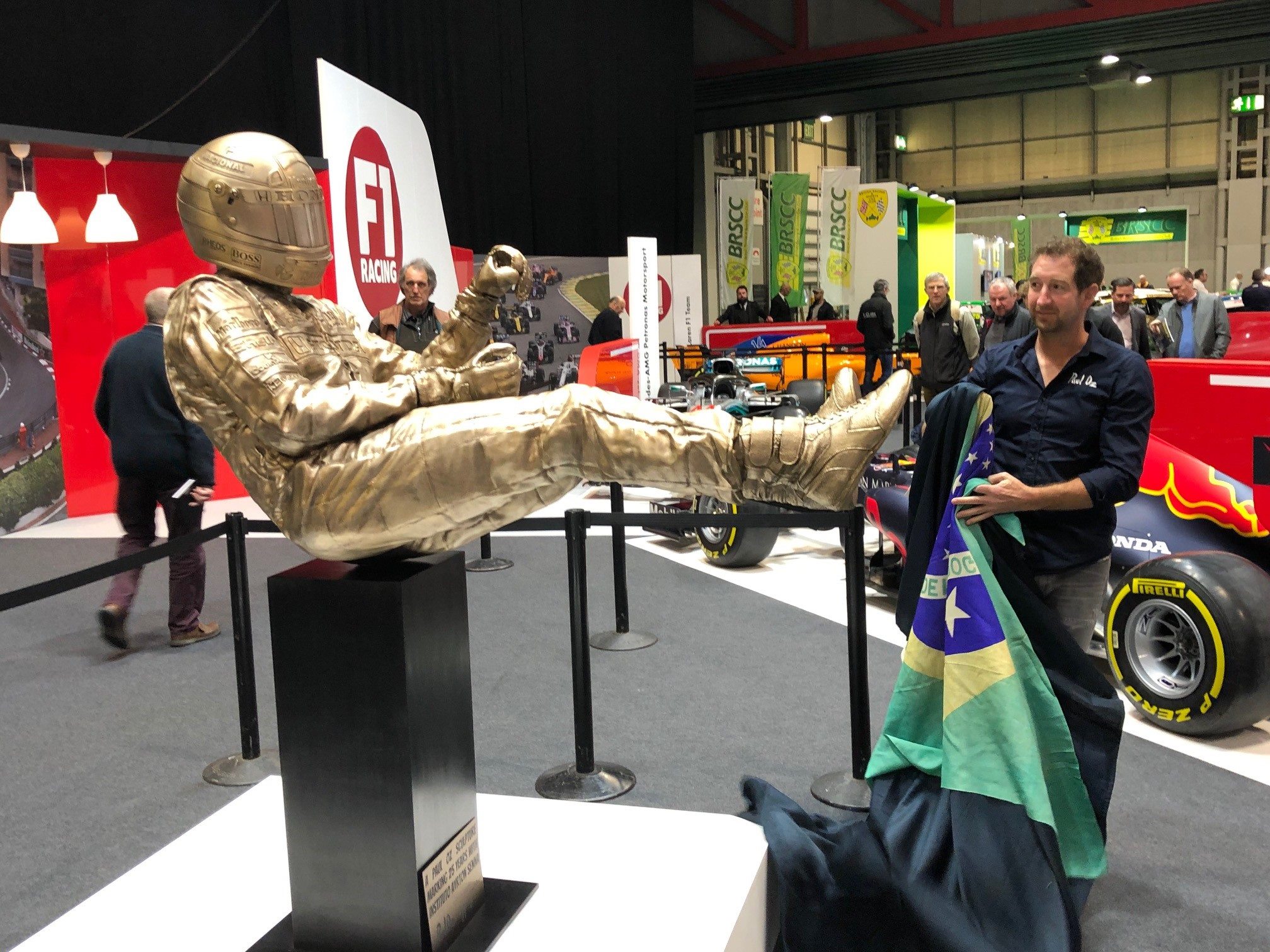 Senna  estatua cobre - exposição 2.jpg
