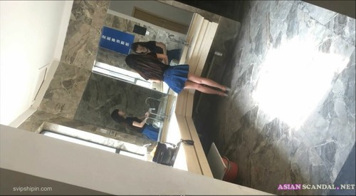 lady’s toilet voyeur in china #3