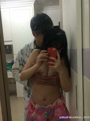 Su Yijing – Taiwan College Girl First Sex At Boyfriend House Leaked