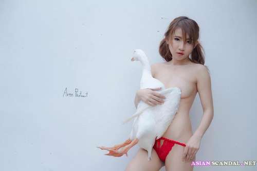 Amy Emily – Beautiful Naked Thai Teen Incredible Homemade 4